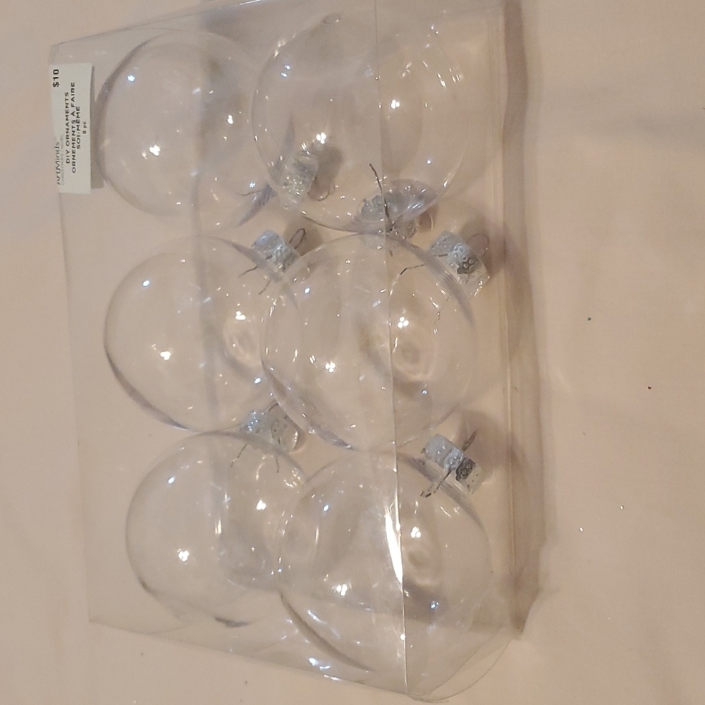 DIY Plastic Round Ornaments